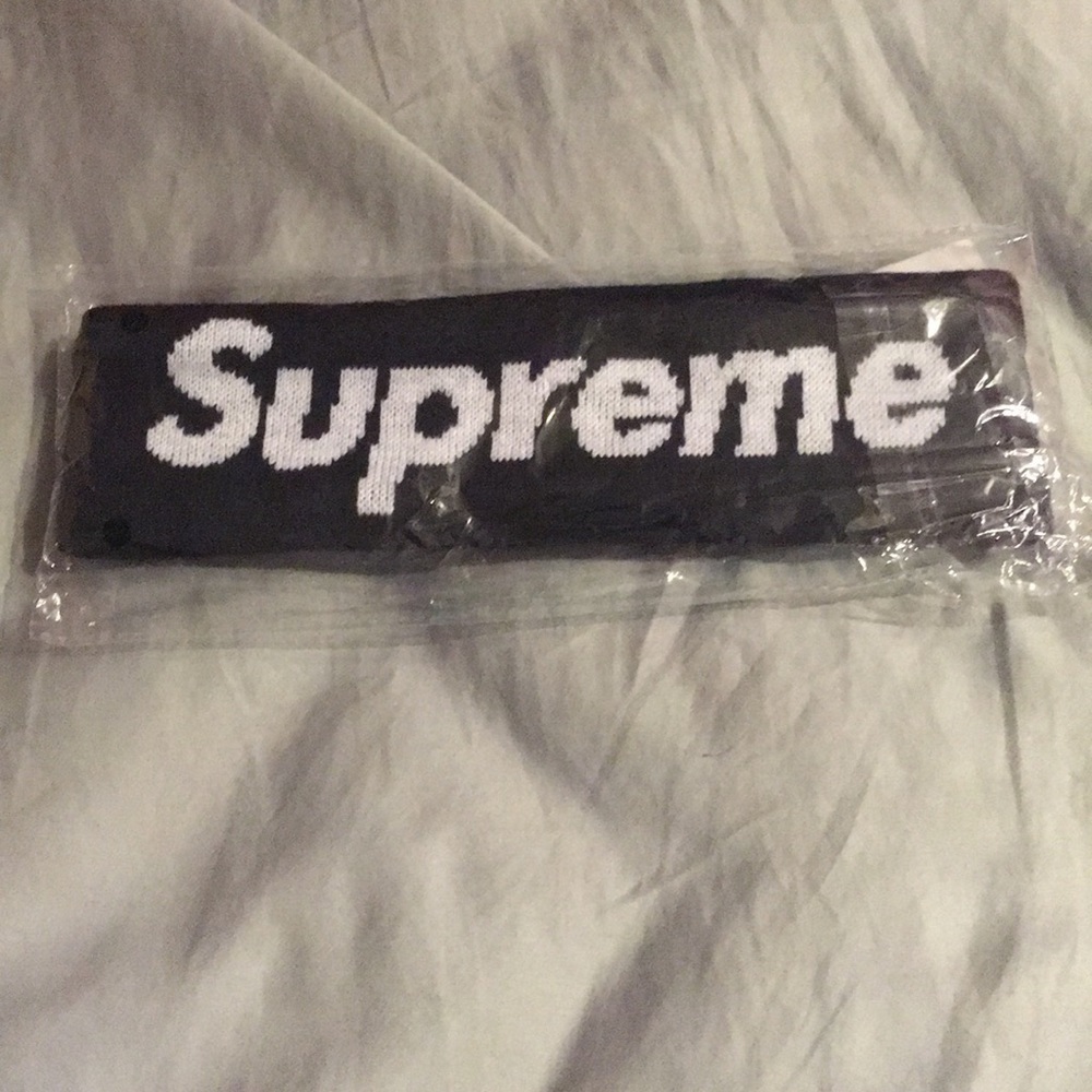 Supreme x New Era Headband